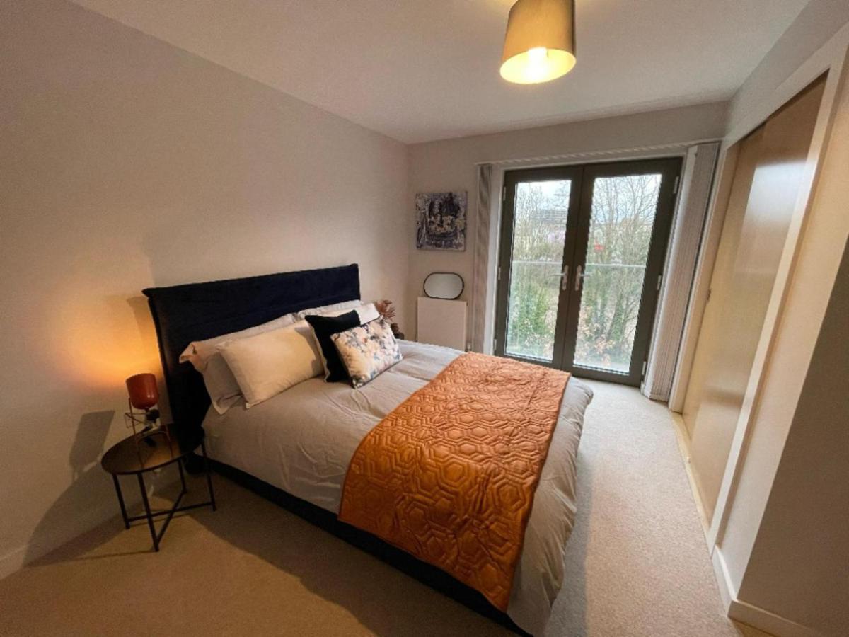 Stunning 2-Bed Apartment In Bristol With Parking Exterior foto